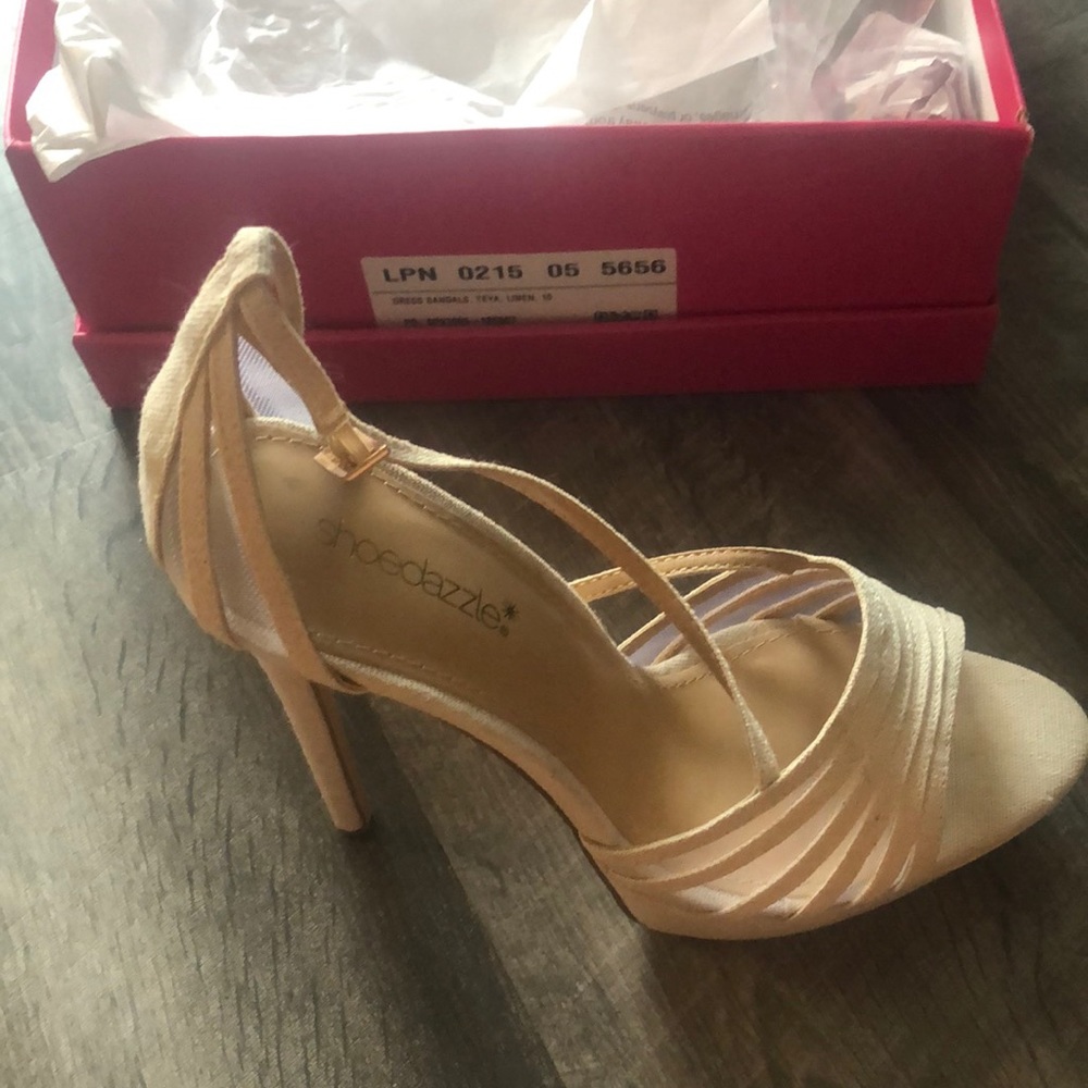Shoedazzle Teya Heels